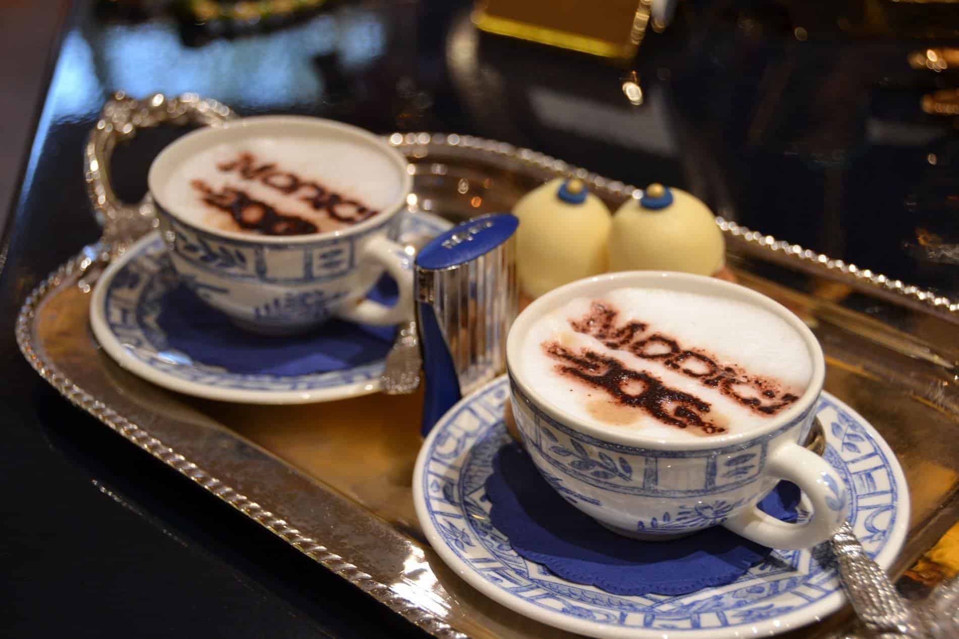 Koffie bij Modici Damesmode Laren