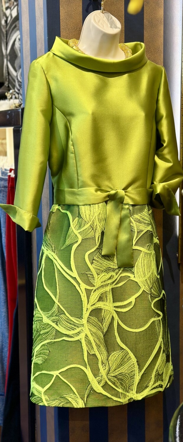 gelegenheid kleding ook in groten maten verkrijgbaar bij Modici Laren