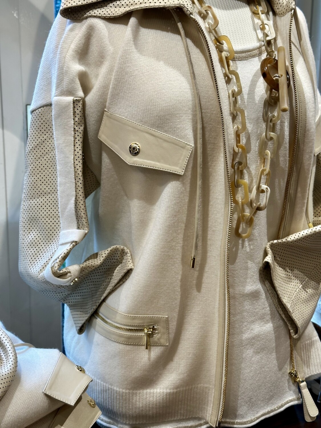 Max & Moi Vest White