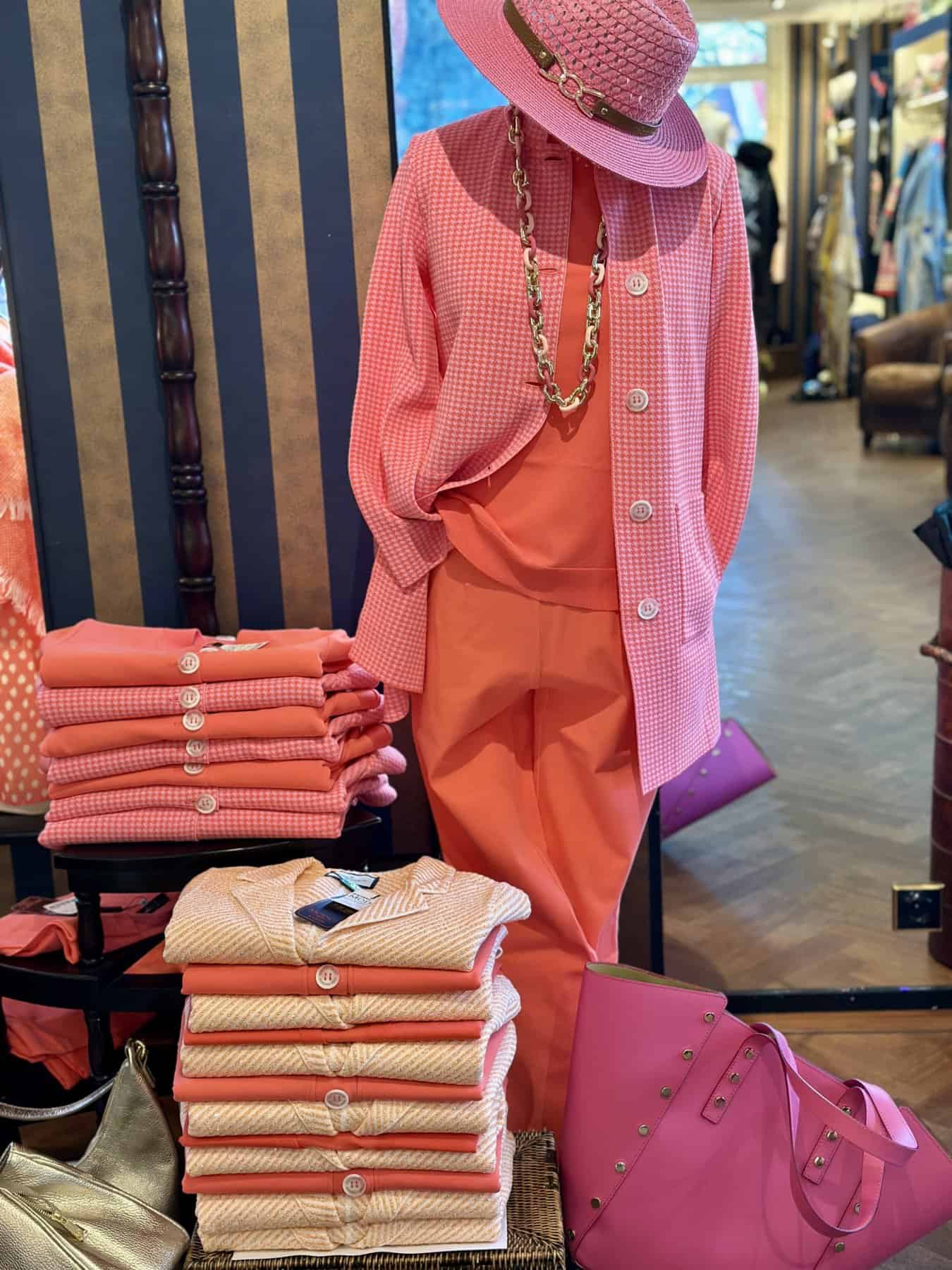 Pink Met Rose Vest vesten ook in groten maten verkrijgbaar bij modici laren