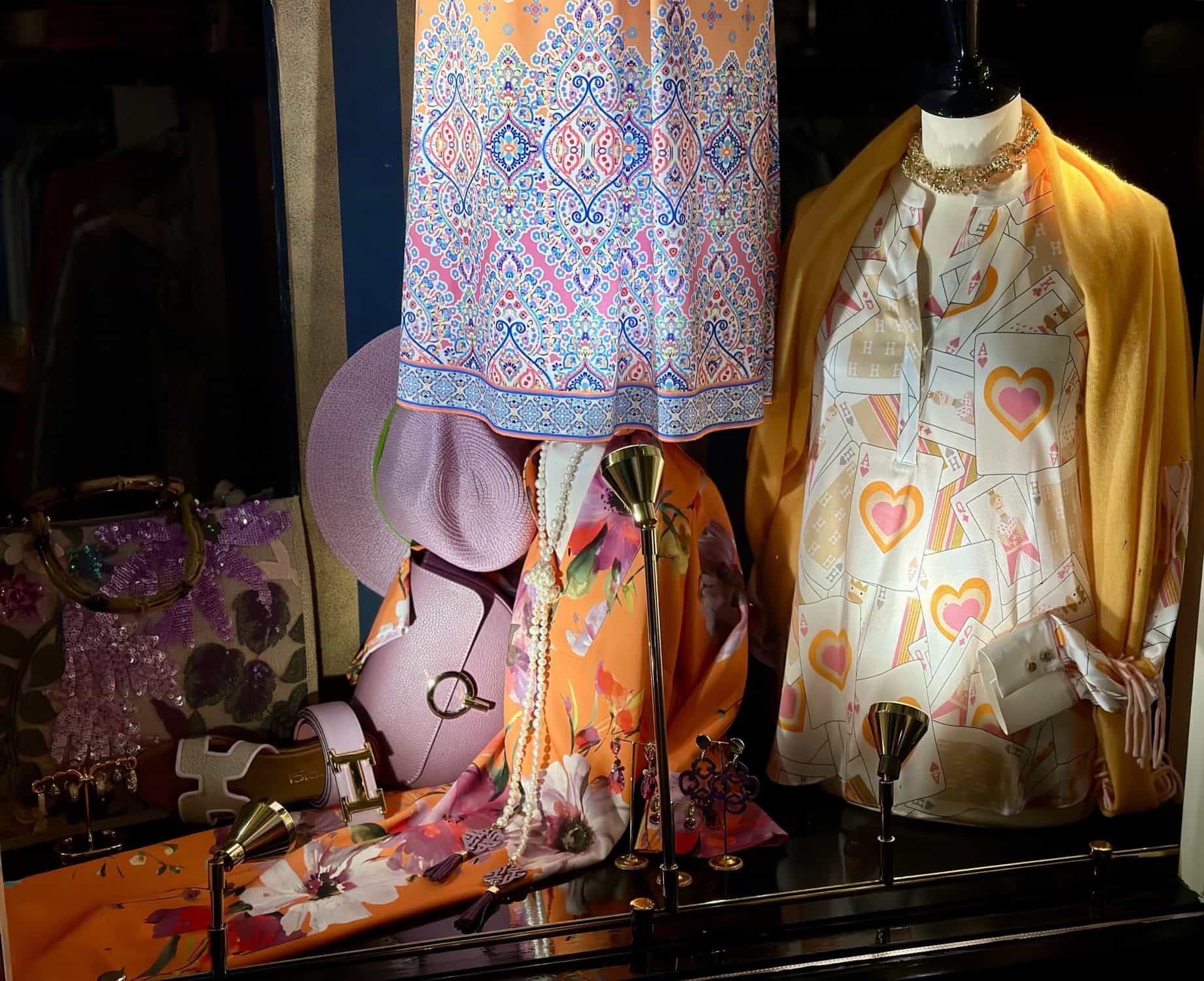 Zijde Tuniek Met Capeje